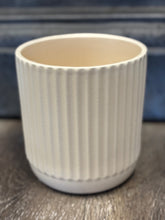 Load image into Gallery viewer, CERAMIC POTS